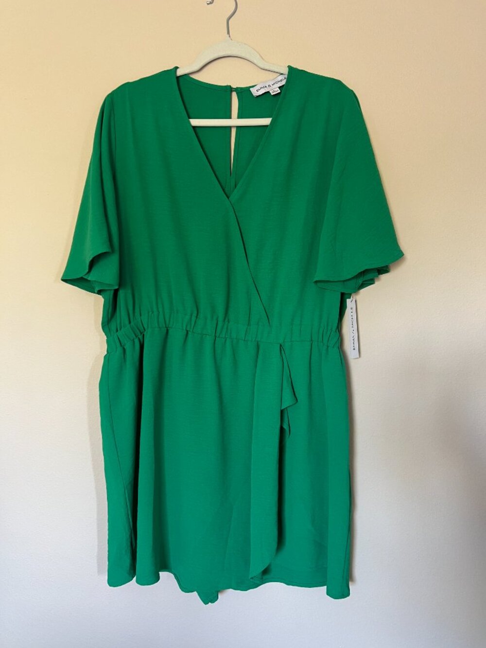 Emma & Michele V Neck Flutter Sleeve Skort Romper - Green - Size XL - Picture 5 of 6